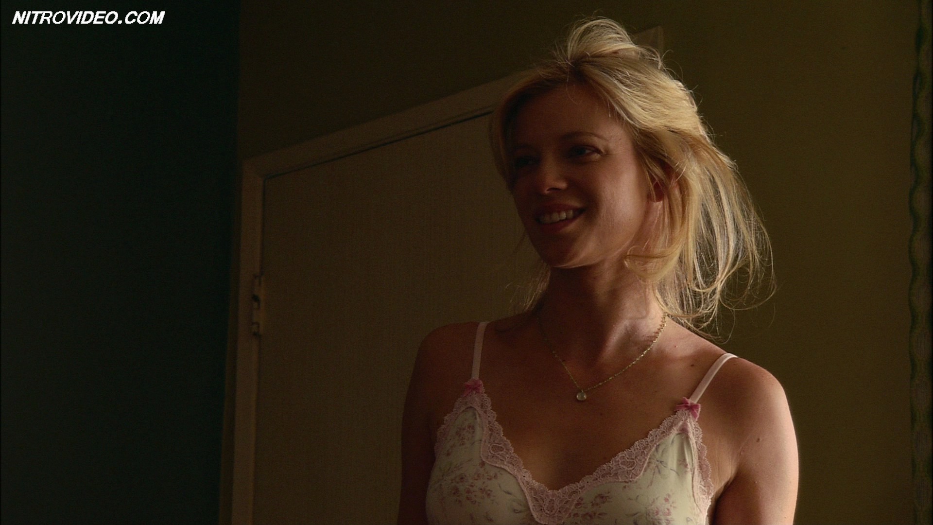 Hollywood Nudity :: Celebrity Amy Smart In Crank :: Nude Celebrities.