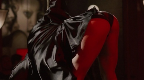 Jessica Biel Strips For Movie