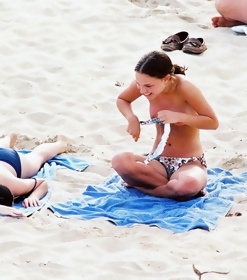 Natalie Portman Bikini Pictures